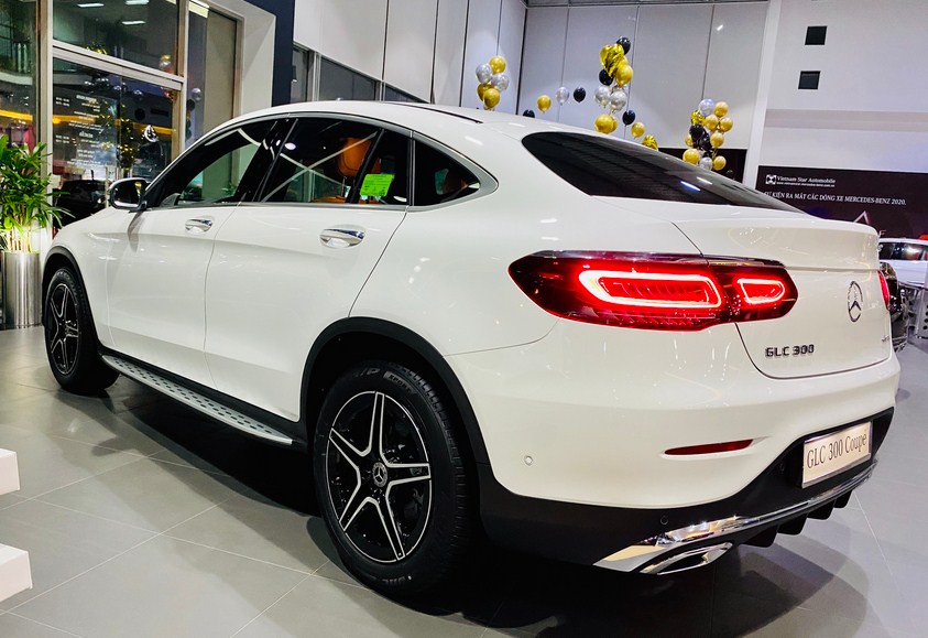 Mercedes GLC 300 Coupe 2022 2023 (17)