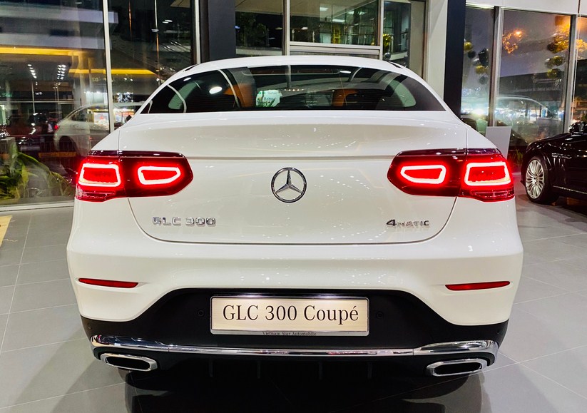 Mercedes GLC 300 Coupe 2022 2023 (17)