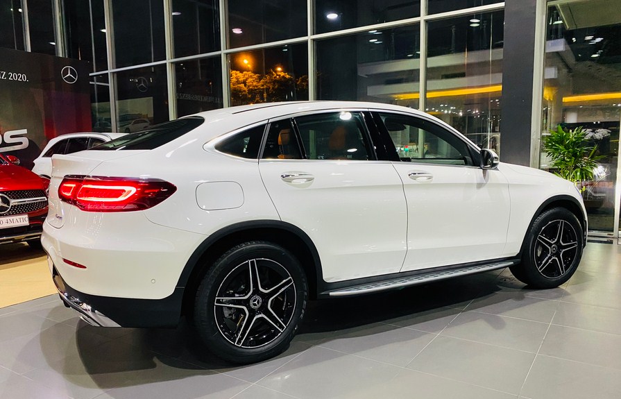 Mercedes GLC 300 Coupe 2022 2023 (17)
