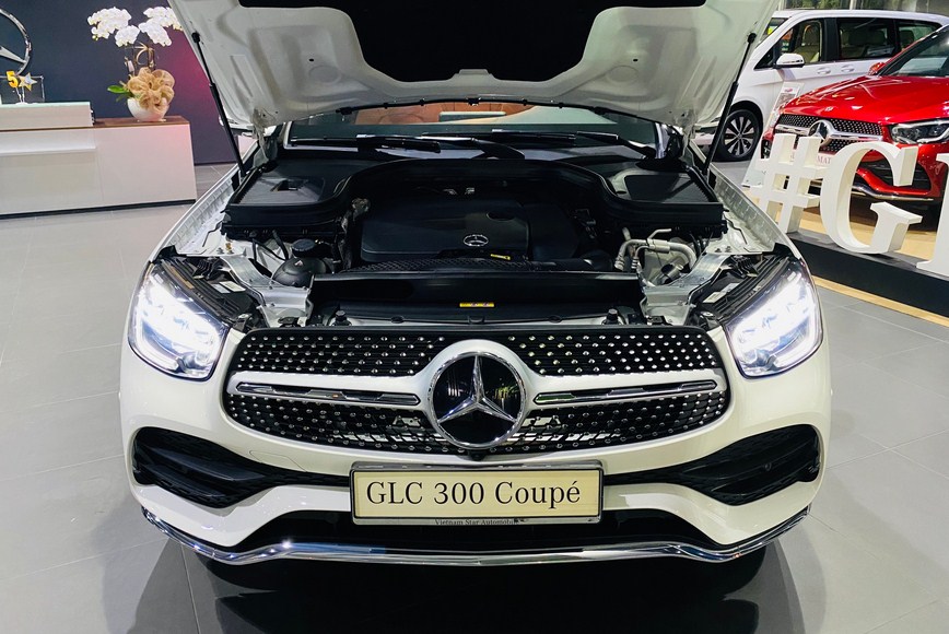 Mercedes GLC 300 Coupe 2022 2023 (17)