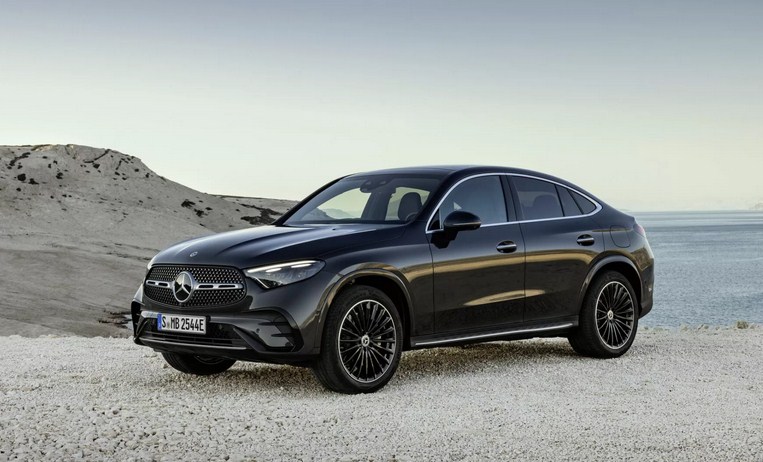 Ai là người phù hợp với Mercedes GLC 300 Coupe 4Matic 2024 ?