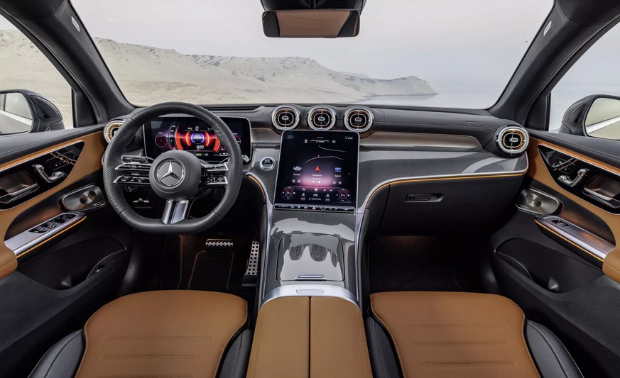 Ai là người phù hợp với Mercedes GLC 300 Coupe 4Matic 2024 ?